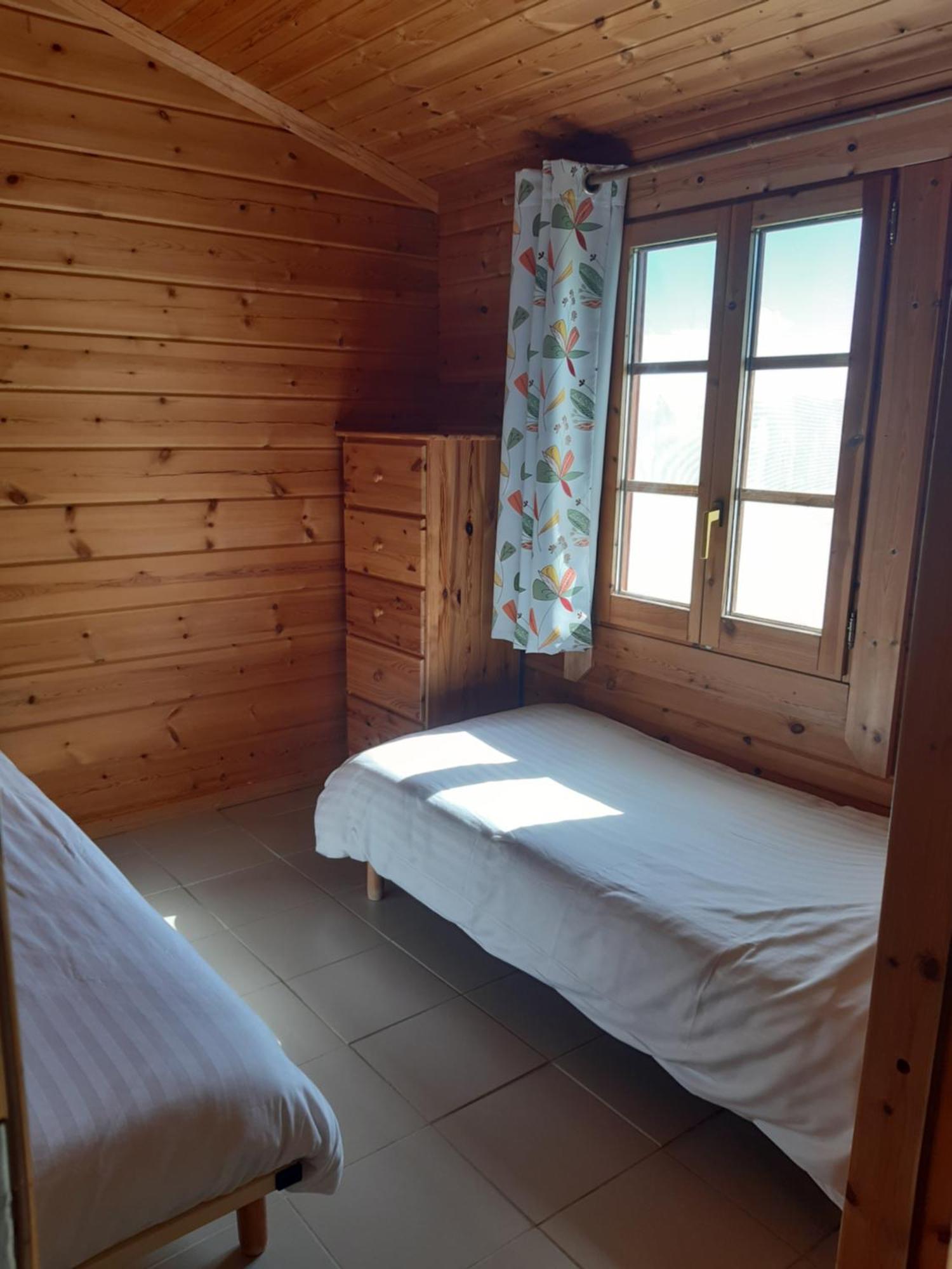 Les Chalets De Grazimis Condom Bagian luar foto