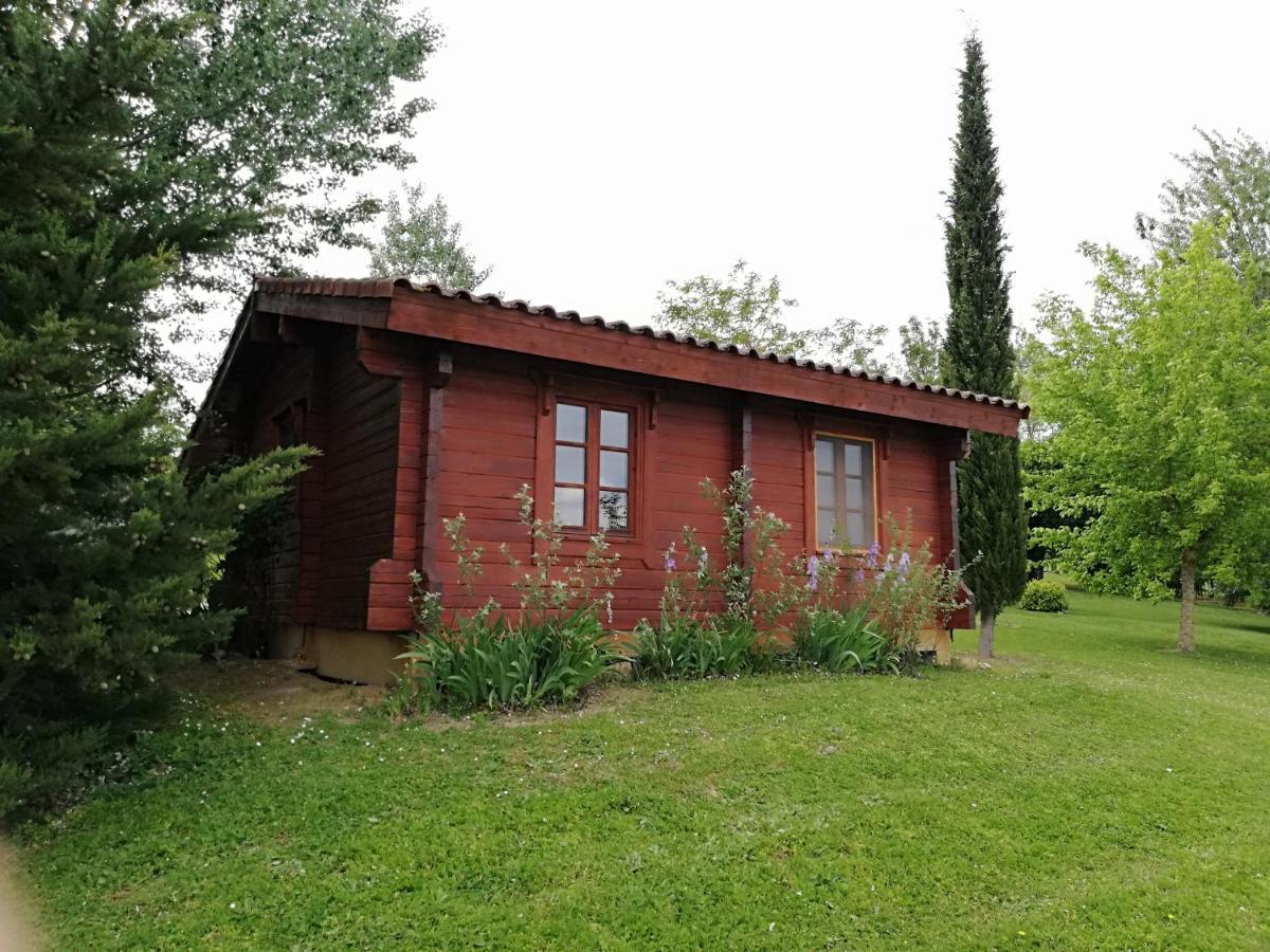 Les Chalets De Grazimis Condom Bagian luar foto