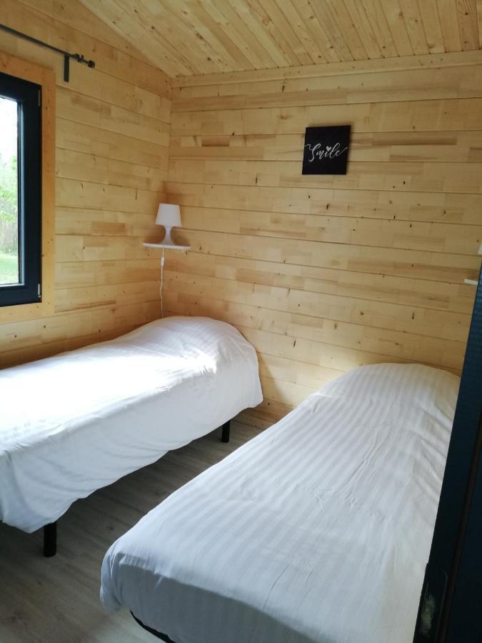 Les Chalets De Grazimis Condom Bagian luar foto